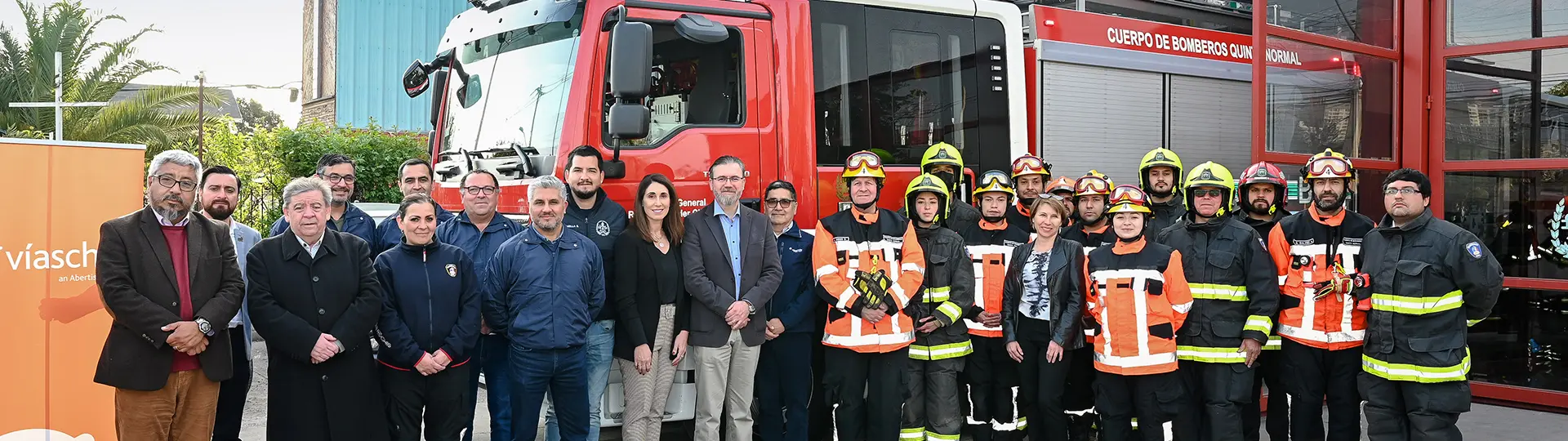 VíasChile hace entrega equipamiento a bomberos de Quinta Normal y Curacaví